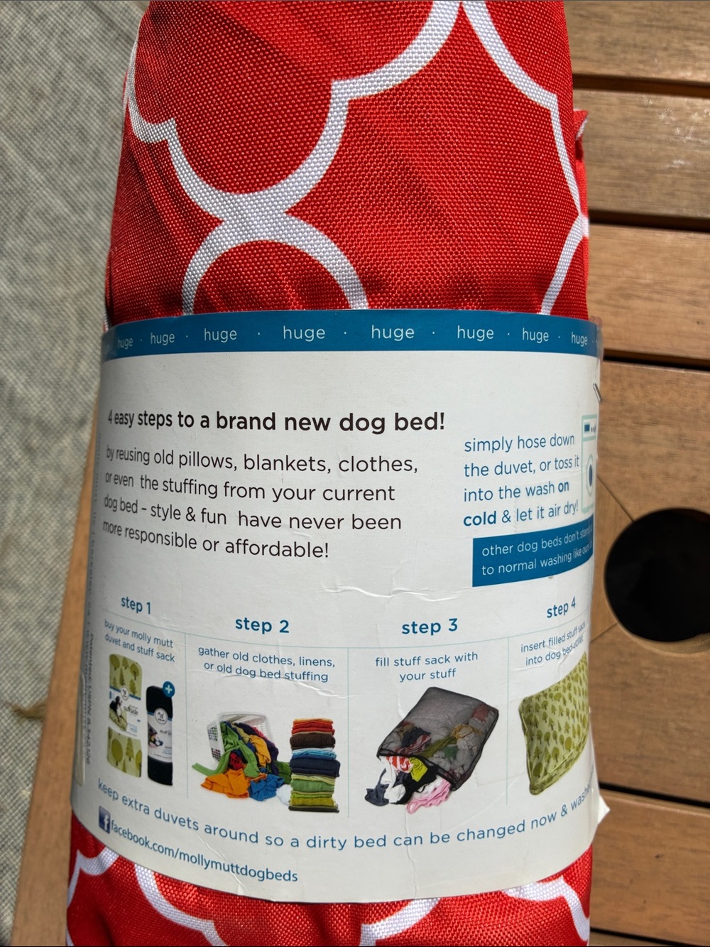 Molly Mutt Red Outdoor Dog Bed Cover, size: XL (huge), NEW - Picture 3 of 3